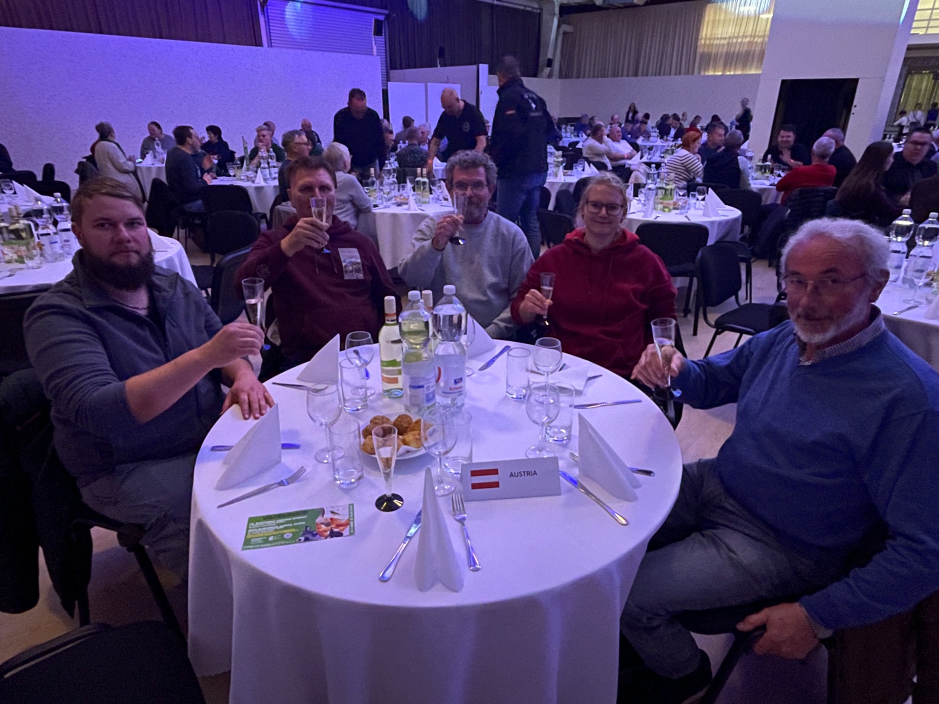 Österreicher-Tisch beim Züchterabend